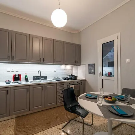 Apartment Pulse Tsimiski *